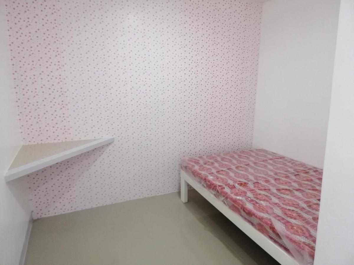 Katrina'S Dorm Vandrerhjem Tarlac City Eksteriør bilde